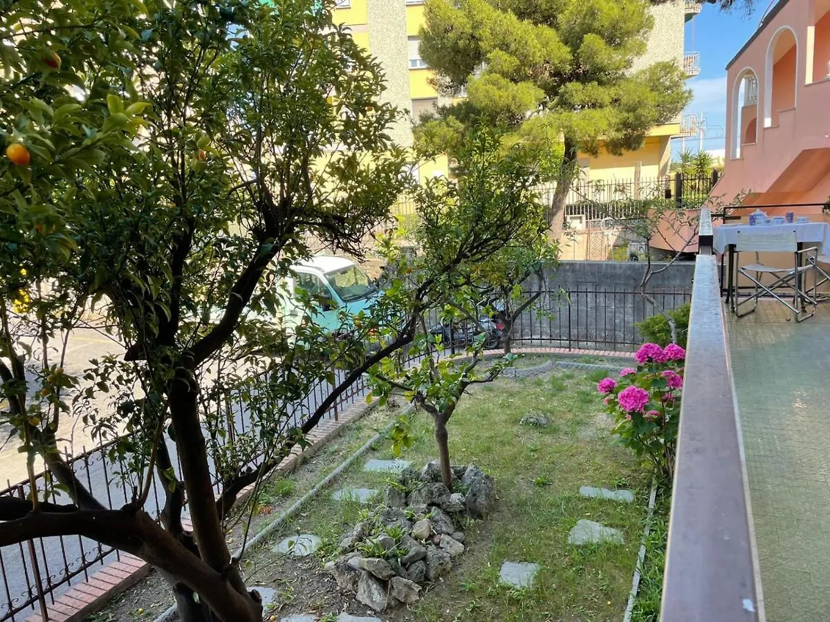 2 Locali - 100 Metri Dal Mare - Free Parking Apartment Loano 0*,  Italy