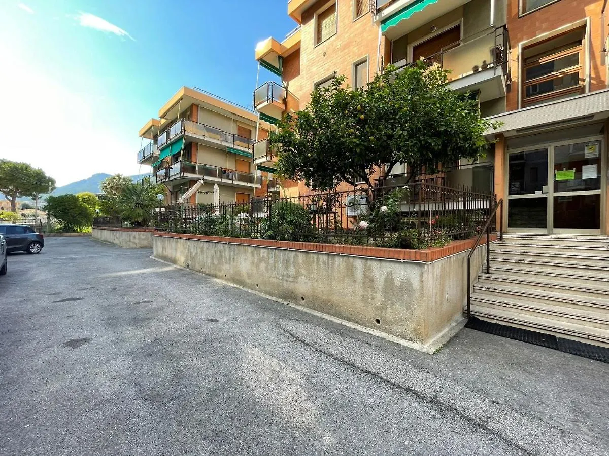 2 Locali - 100 Metri Dal Mare - Free Parking Apartment Loano Italy