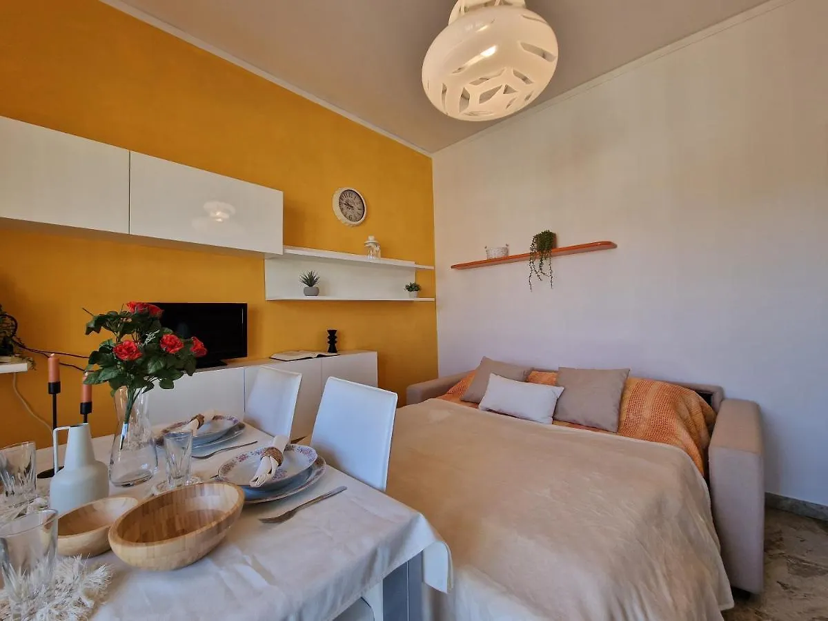 2 Locali - 100 Metri Dal Mare - Free Parking Apartment Loano 0*,  Italy